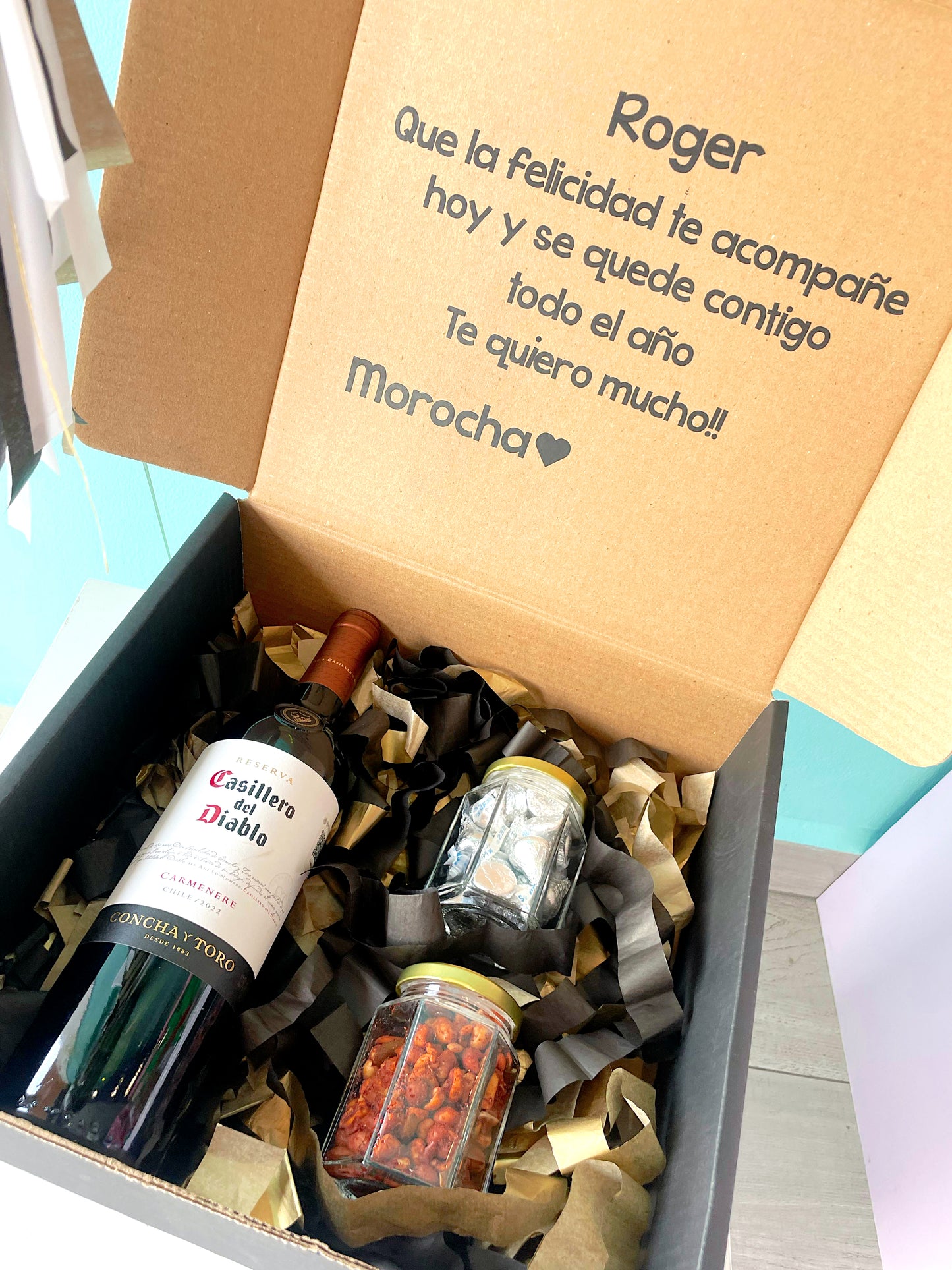 Caja Sorpresa - Birthday Black and Gold - Botella y Botana